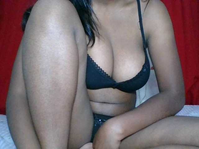 MelanyAlex live cam on BongaCams
