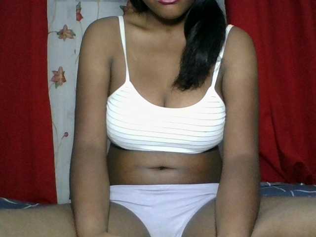 MelanyAlex live cam on BongaCams
