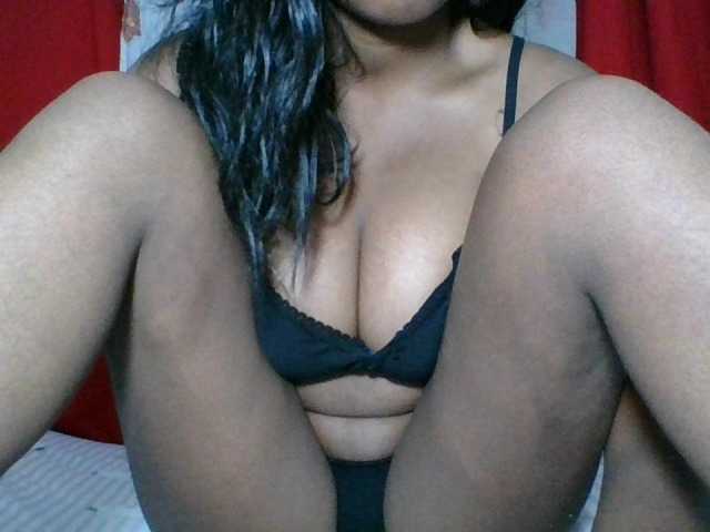 MelanyAlex live cam on BongaCams