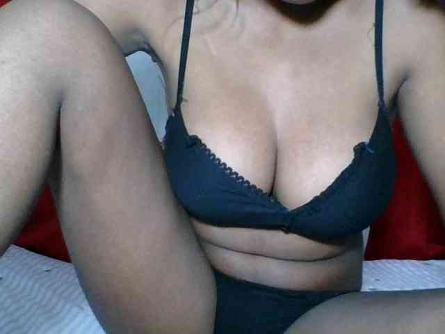 Model: MelanyAlex