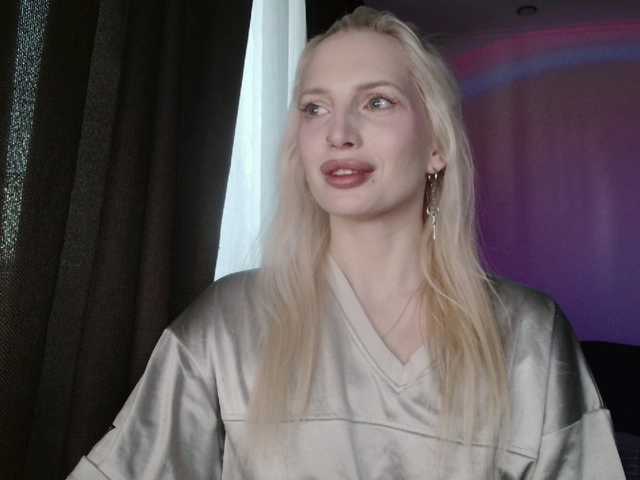 SpaceMarsi's BongaCams show and profile