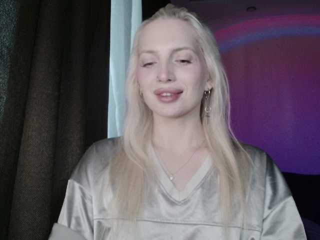 SpaceMarsi's BongaCams show and profile