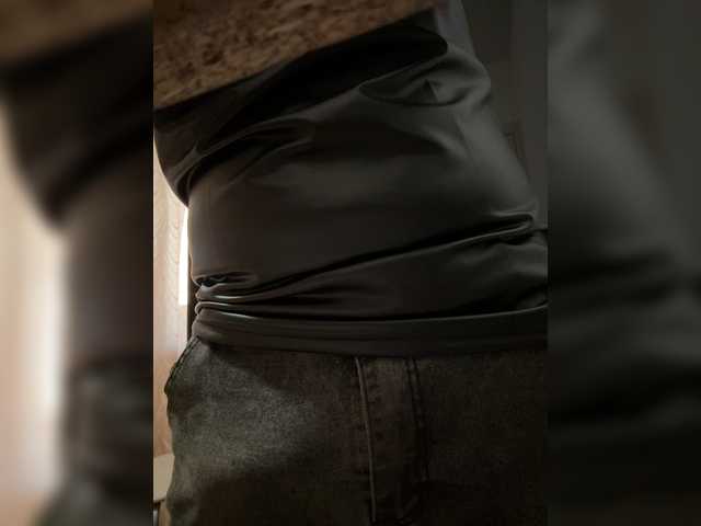 Dimasik_22sm — live male cam