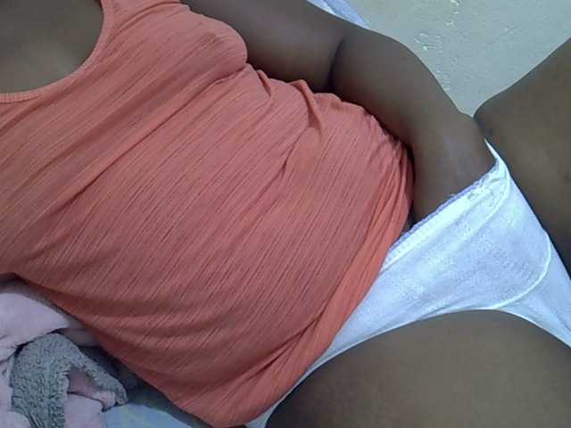 Cuttey30 live webcam show