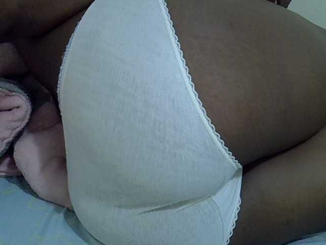 Cuttey30 live cam on BongaCams