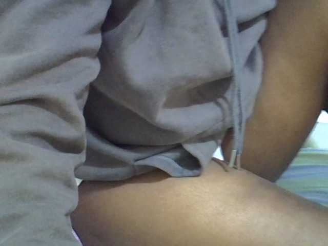Cuttey30 live cam on BongaCams