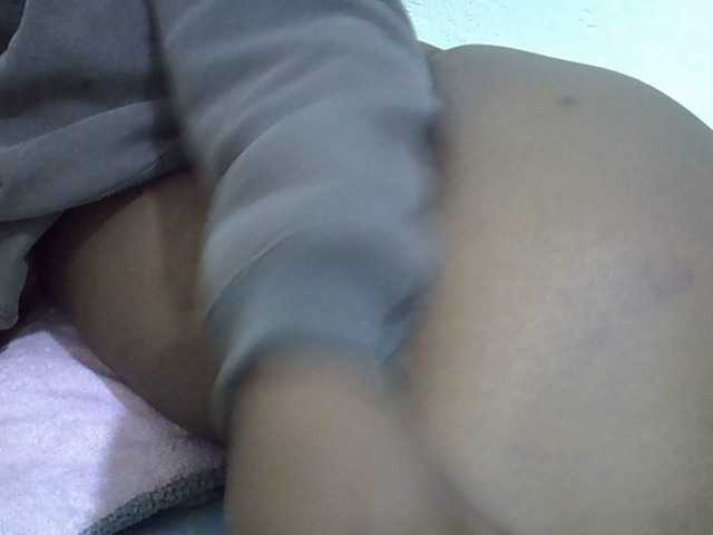 Cuttey30 live webcam show