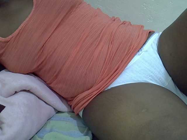 Cuttey30 live cam on BongaCams