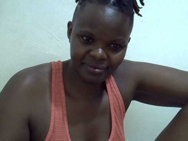Cuttey30 live cam on BongaCams