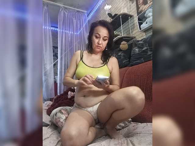 Lina-a-13 live webcam show