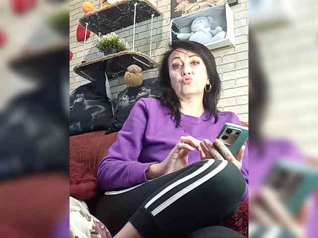 Lina-a-13 webcam