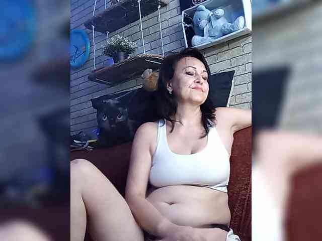 Lina-a-13 webcam
