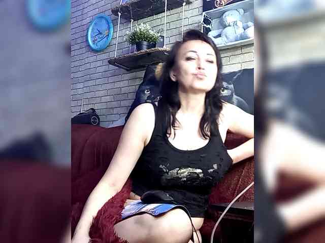 Lina-a-13 webcam