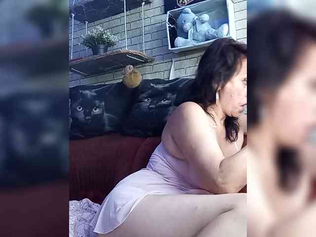 Lina-a-13 webcam