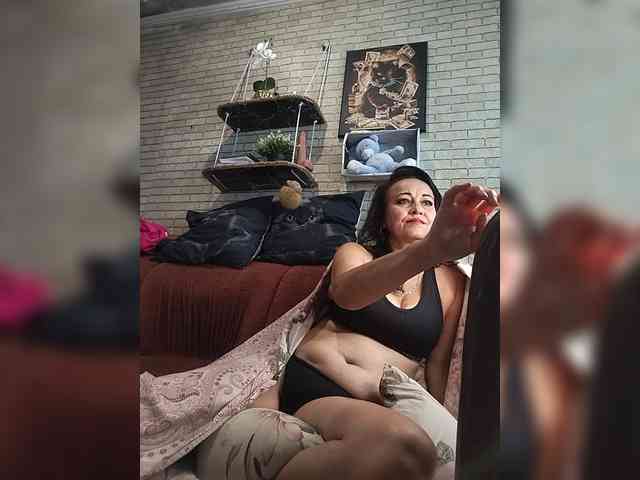 Lina-a-13 webcam
