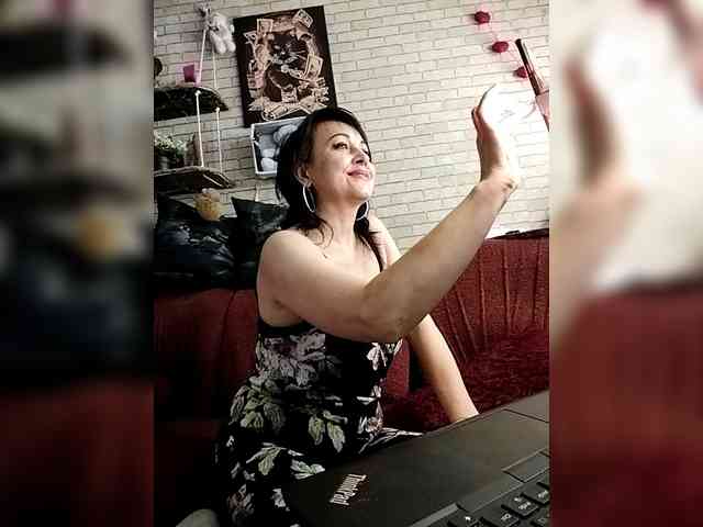 Lina-a-13 webcam