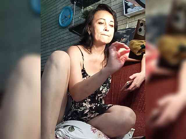 Lina-a-13 webcam