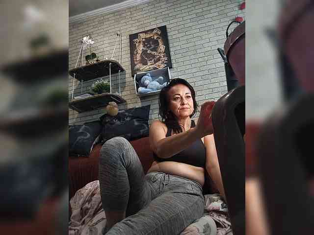 Lina-a-13 webcam