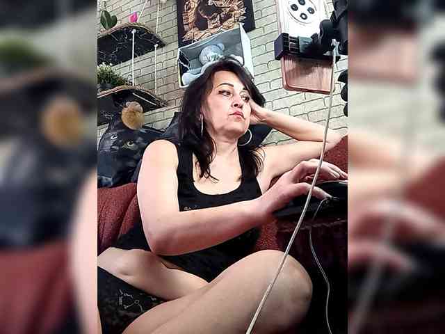 Lina-a-13 webcam