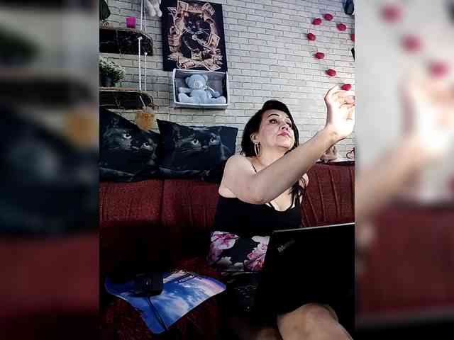 Lina-a-13 webcam