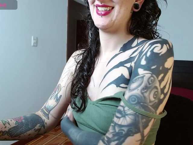 Inked-Val — live female cam