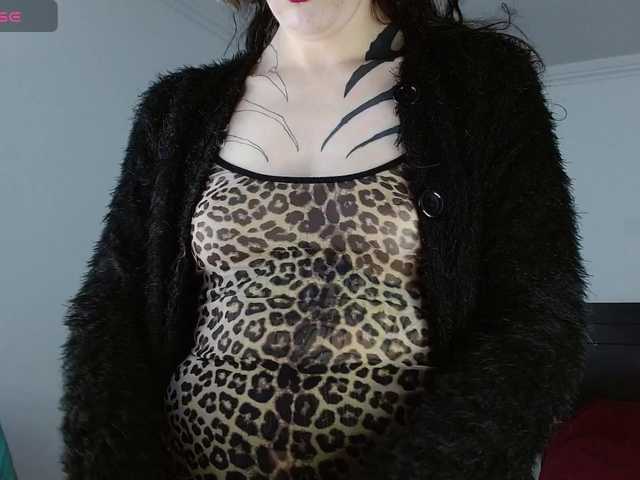 Inked-Val live cam preview