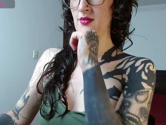 Inked-Val — live female cam