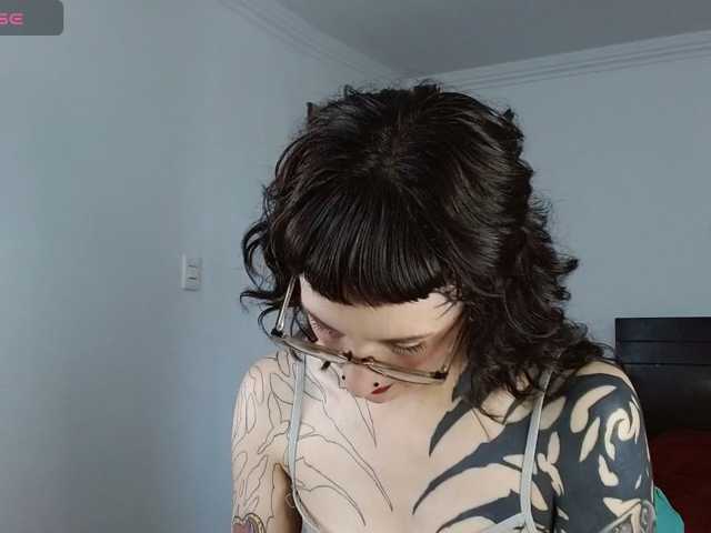 Inked-Val live cam on BongaCams