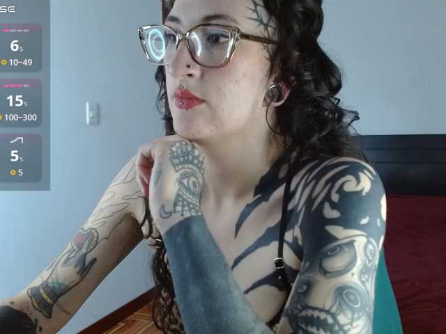 Inked-Val live cam on BongaCams