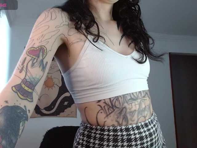 Inked-Val live cam on BongaCams