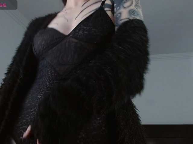 Inked-Val live cam on BongaCams