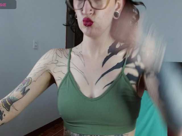 Inked-Val — live female cam