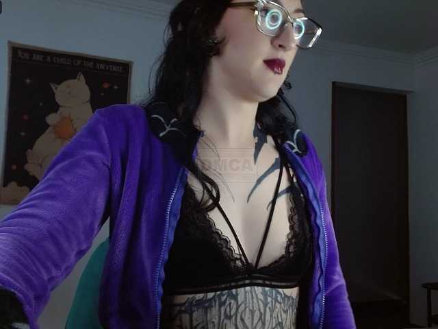 Inked-Val live cam on BongaCams
