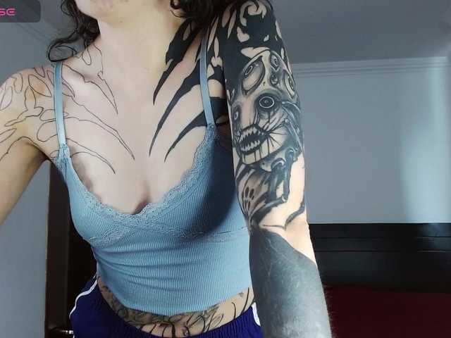 Inked-Val live cam on BongaCams