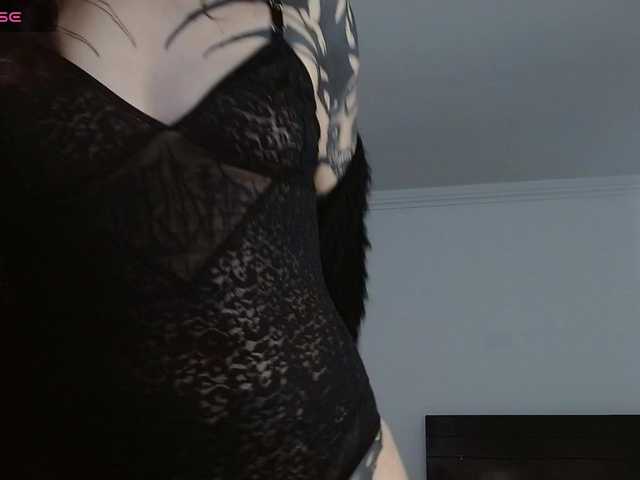 Inked-Val live cam on BongaCams