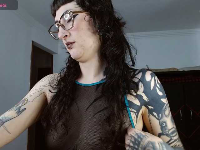 Inked-Val live cam preview