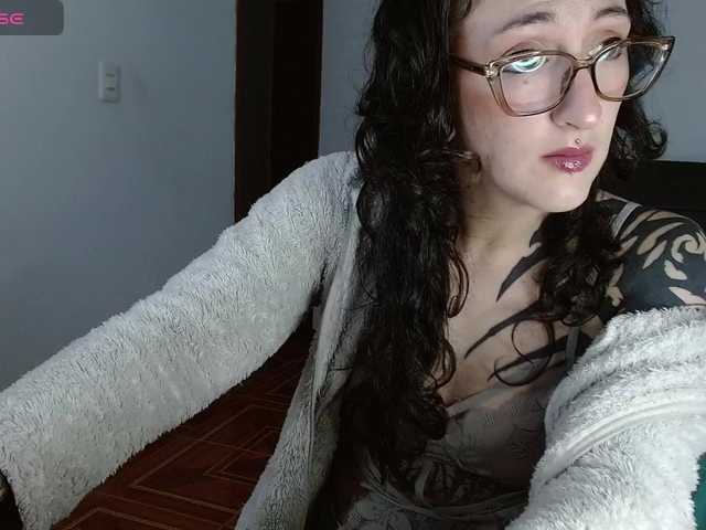 Inked-Val live cam on BongaCams