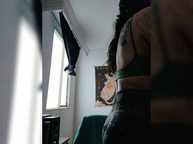 Inked-Val live cam on BongaCams