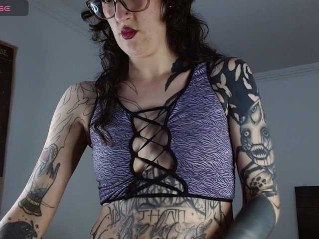 Inked-Val live cam on BongaCams