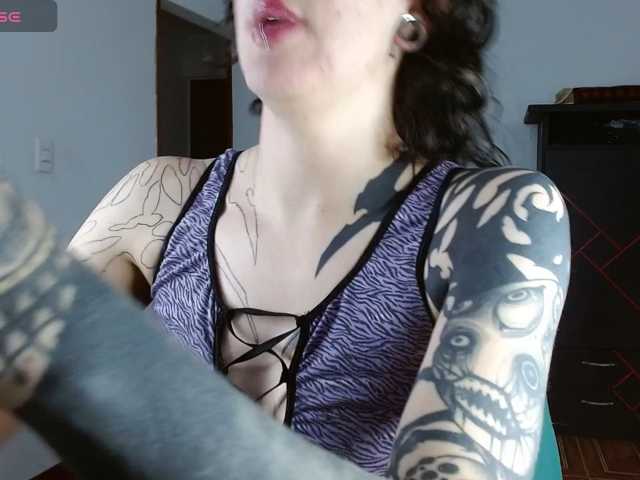 Inked-Val live cam on BongaCams