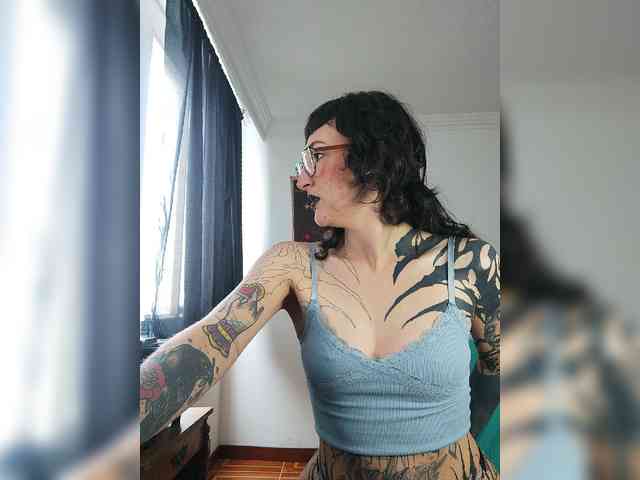 Inked-Val webcam
