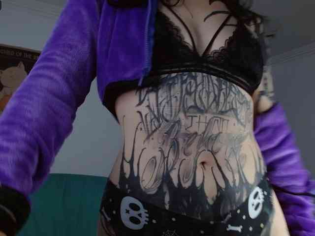 Model: Inked-Val