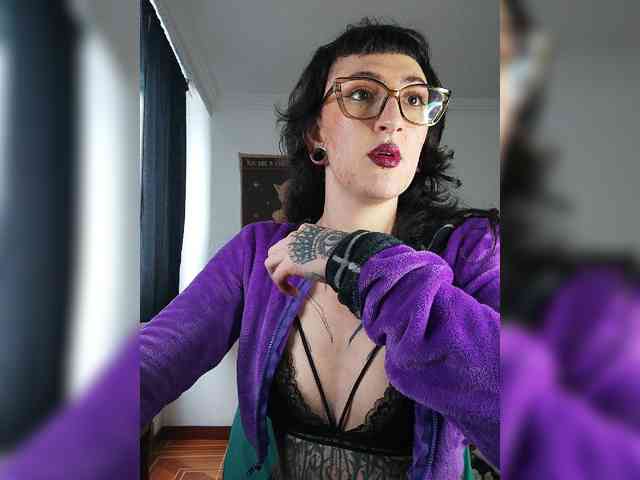 Inked-Val webcam