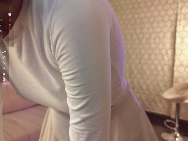 Xonalenei live cam on BongaCams