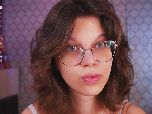 Xonalenei live cam on BongaCams