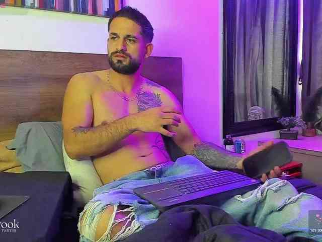 Davevilboy Sex Cam Show