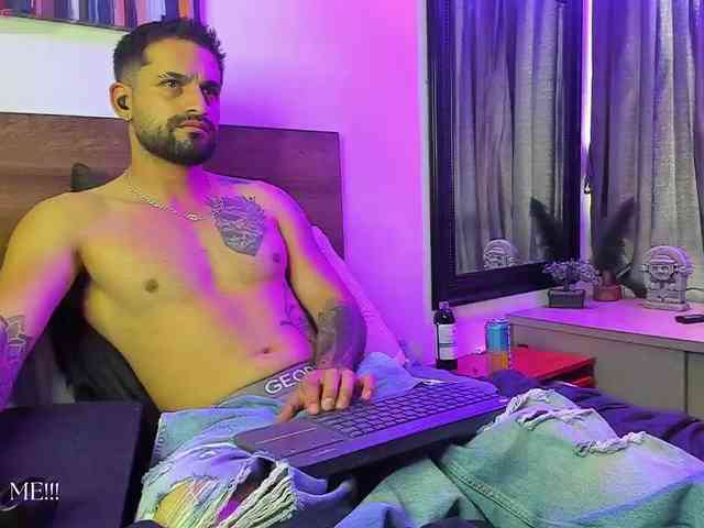 Davevilboy Sex Cam Show