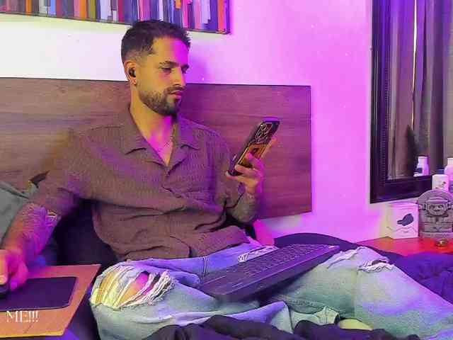 Davevilboy Sex Cam Show