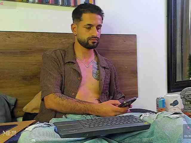Davevilboy Sex Cam Show