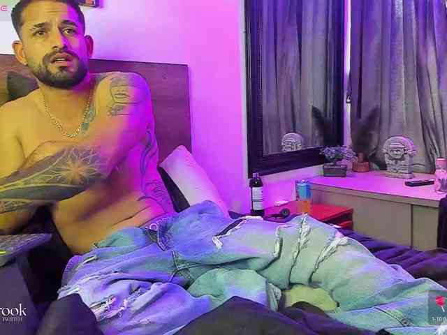 Davevilboy Sex Cam Show